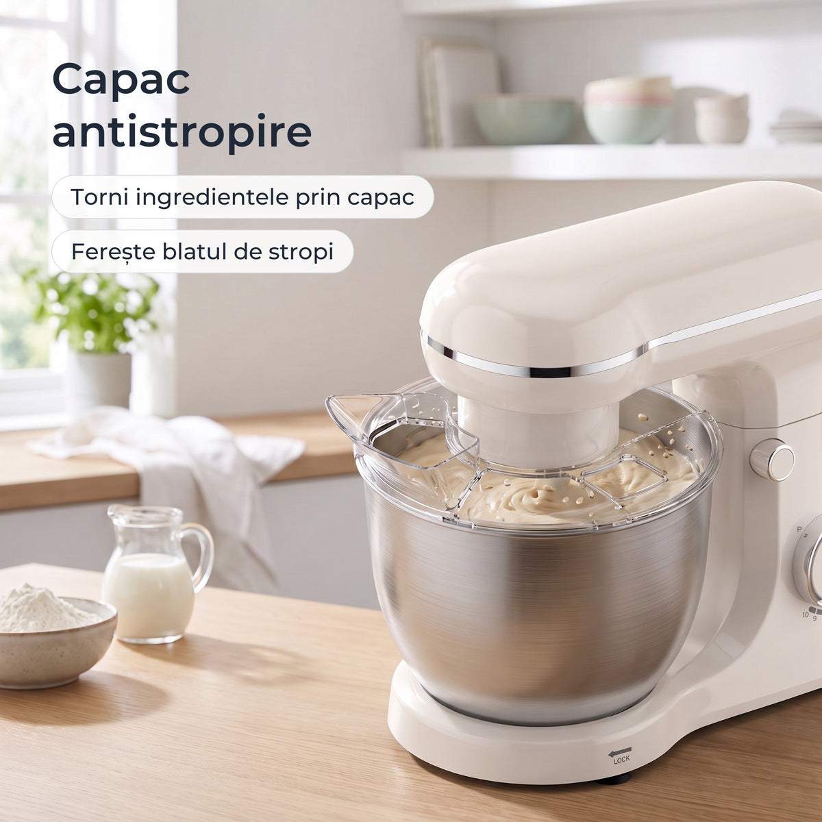 Capacul antistropire al mixerului alb: torni ingredientele prin deschizătura capacului