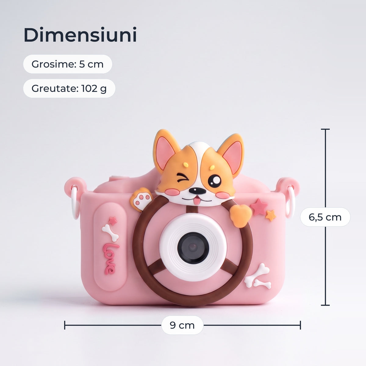 Dimensiunile aparatului foto: 9 cm lățime, 6,5 cm înălțime, 5 cm grosime, 102 g 