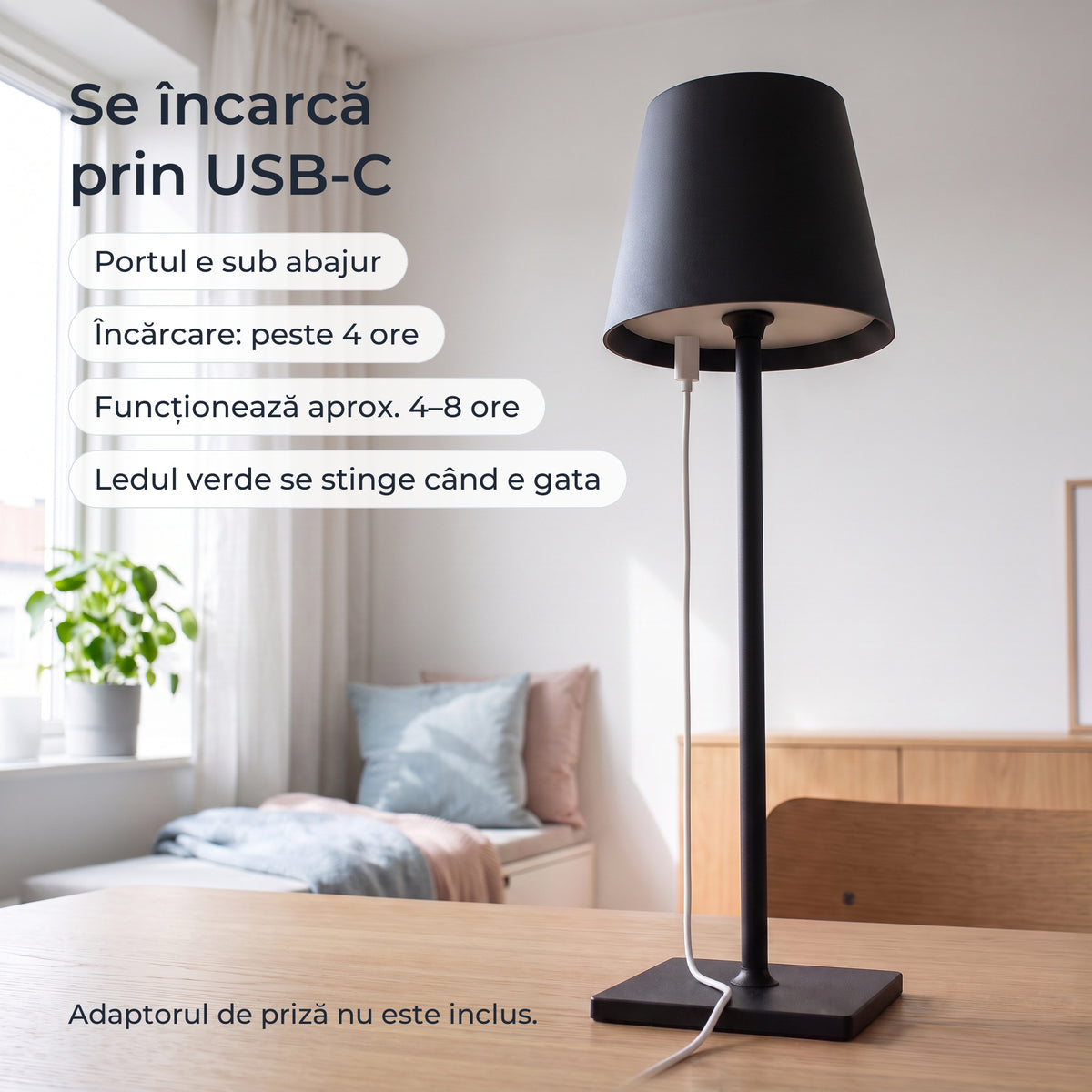 Lampa neagră se încarcă prin portul USB-C de sub abajur 