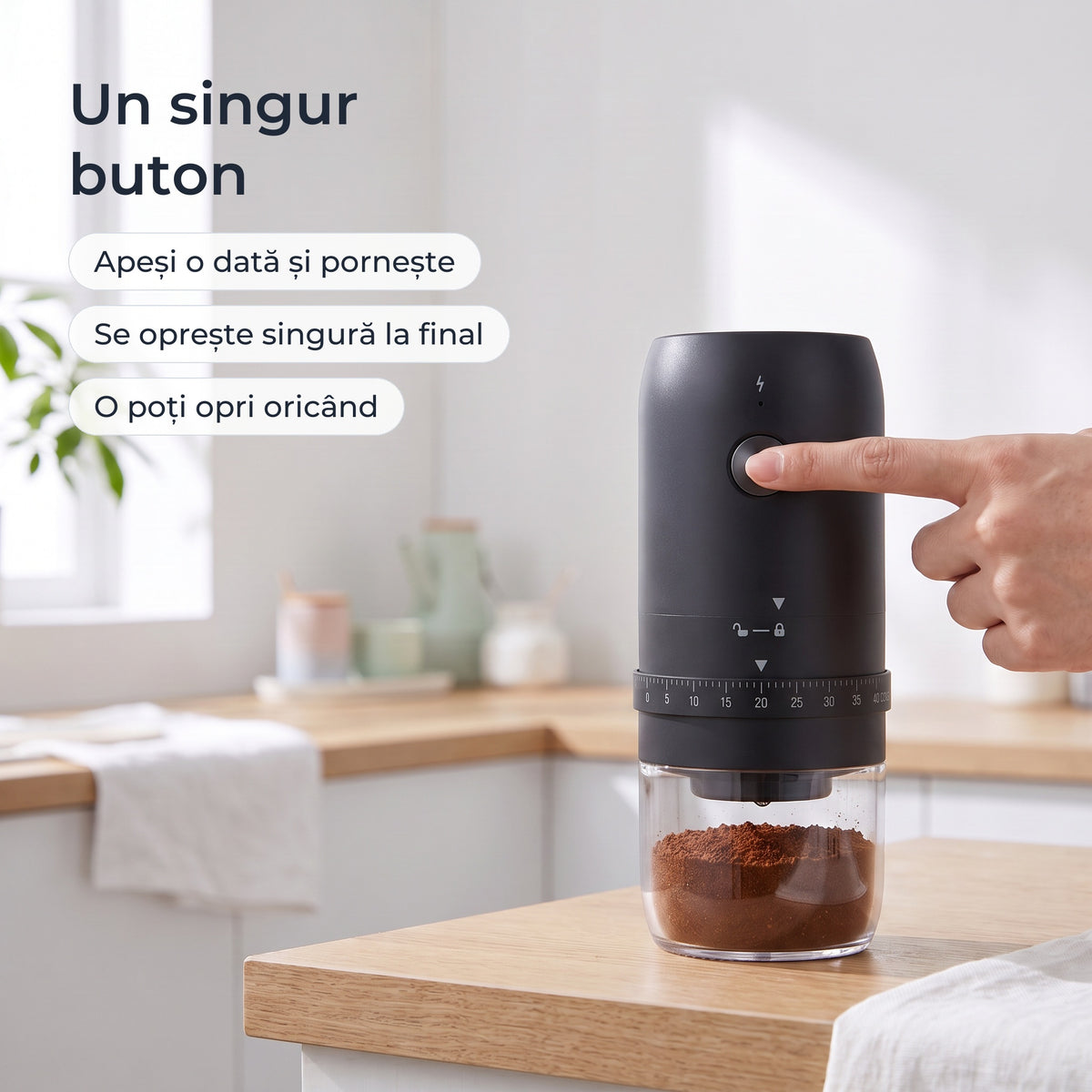 Râșnița neagră pornește cu o singură apăsare de buton și se oprește singură 